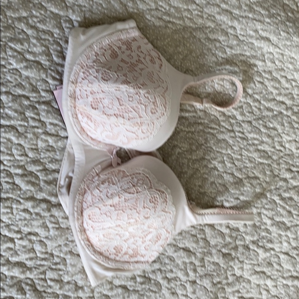 Body by Victora Lined Demi Bra